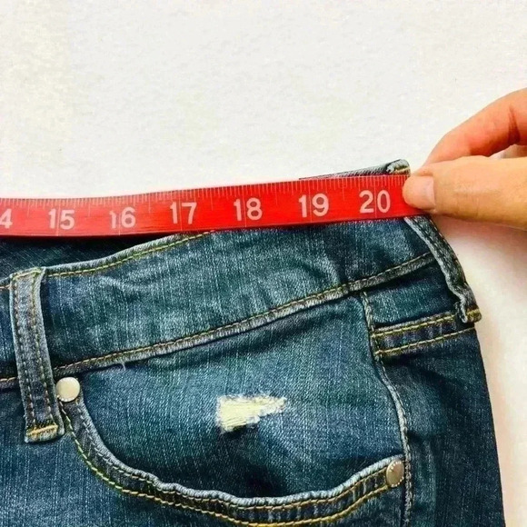 NWT Torrid Vintage Stretch Dark Wash Raw Hem Distressed Denim Shorts Size 20 - Picture 15 of 16